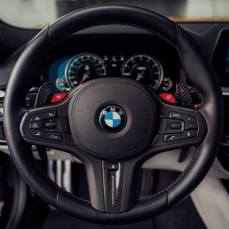 PaddleShifterz Carbon Fiber paddle shifters in BMW F90 M5 Competition