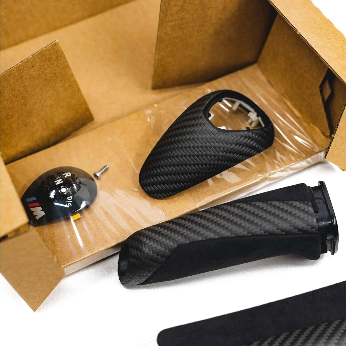 OEM BMW M Performance Carbon Fiber Gear shifter kit - F87 M2 – Bild 6