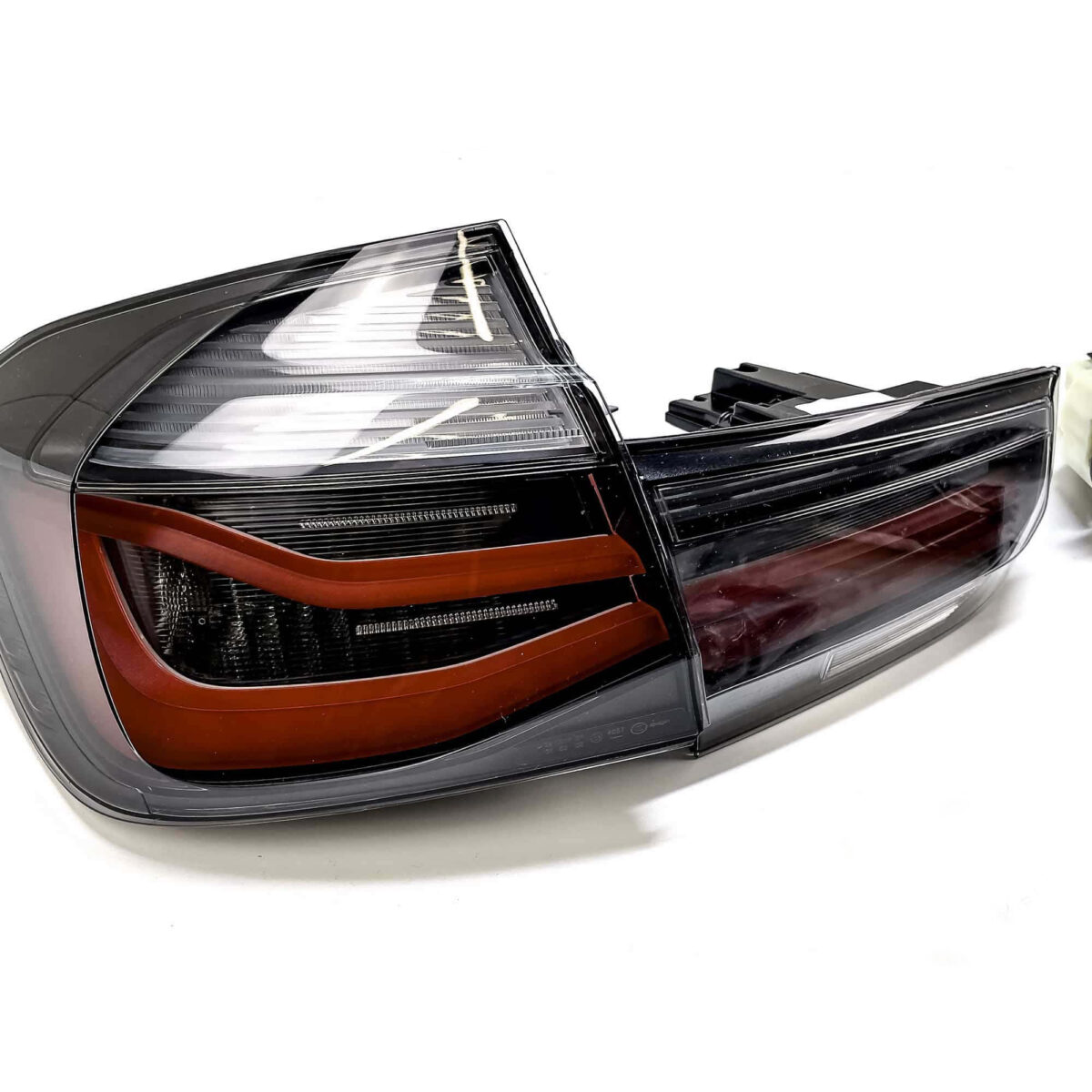 OEM BMW M Performance Tail lights F31 - 63212450110 - Imagen 5