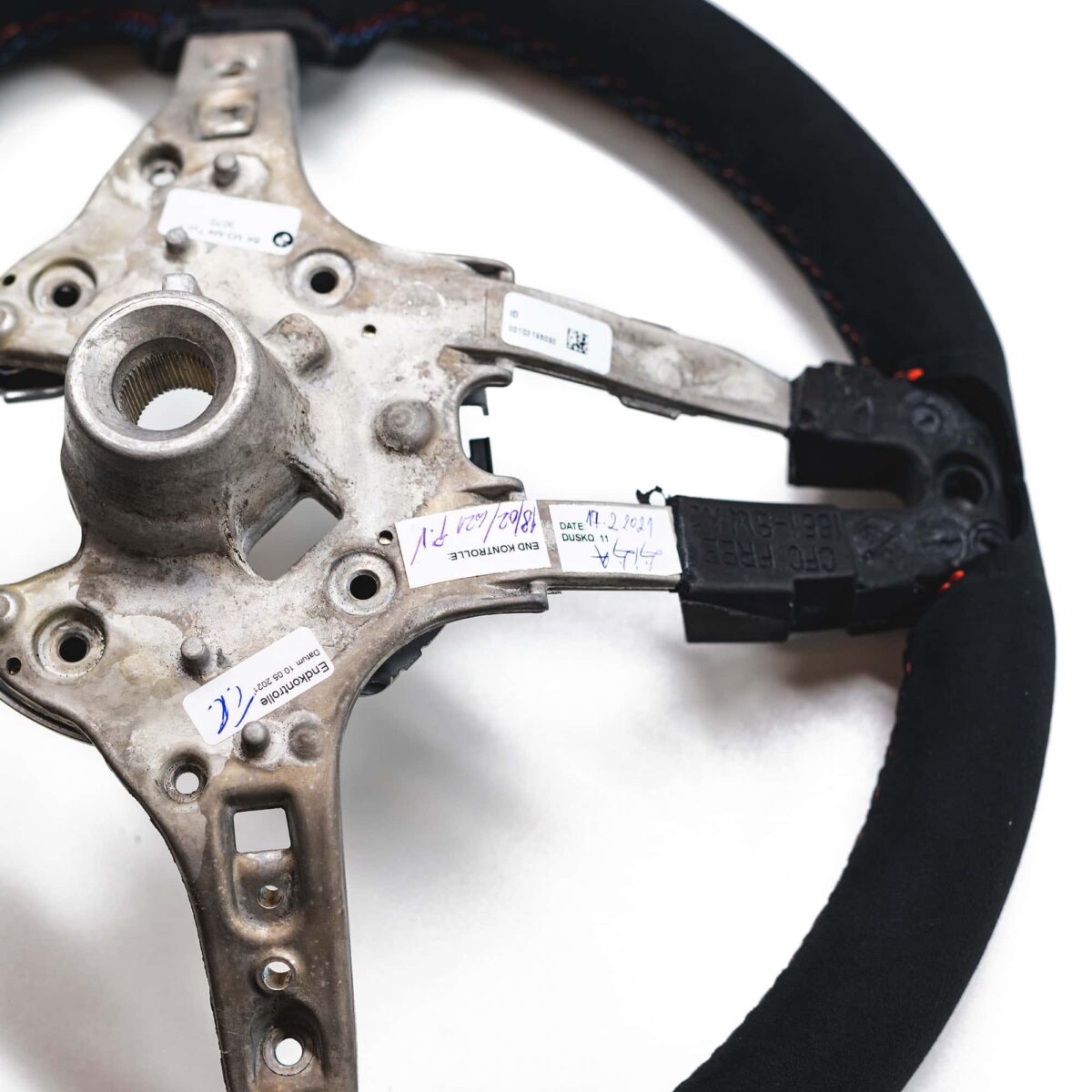 OEM BMW M Performance alcantara steering wheel - 32302344147 - Image 10