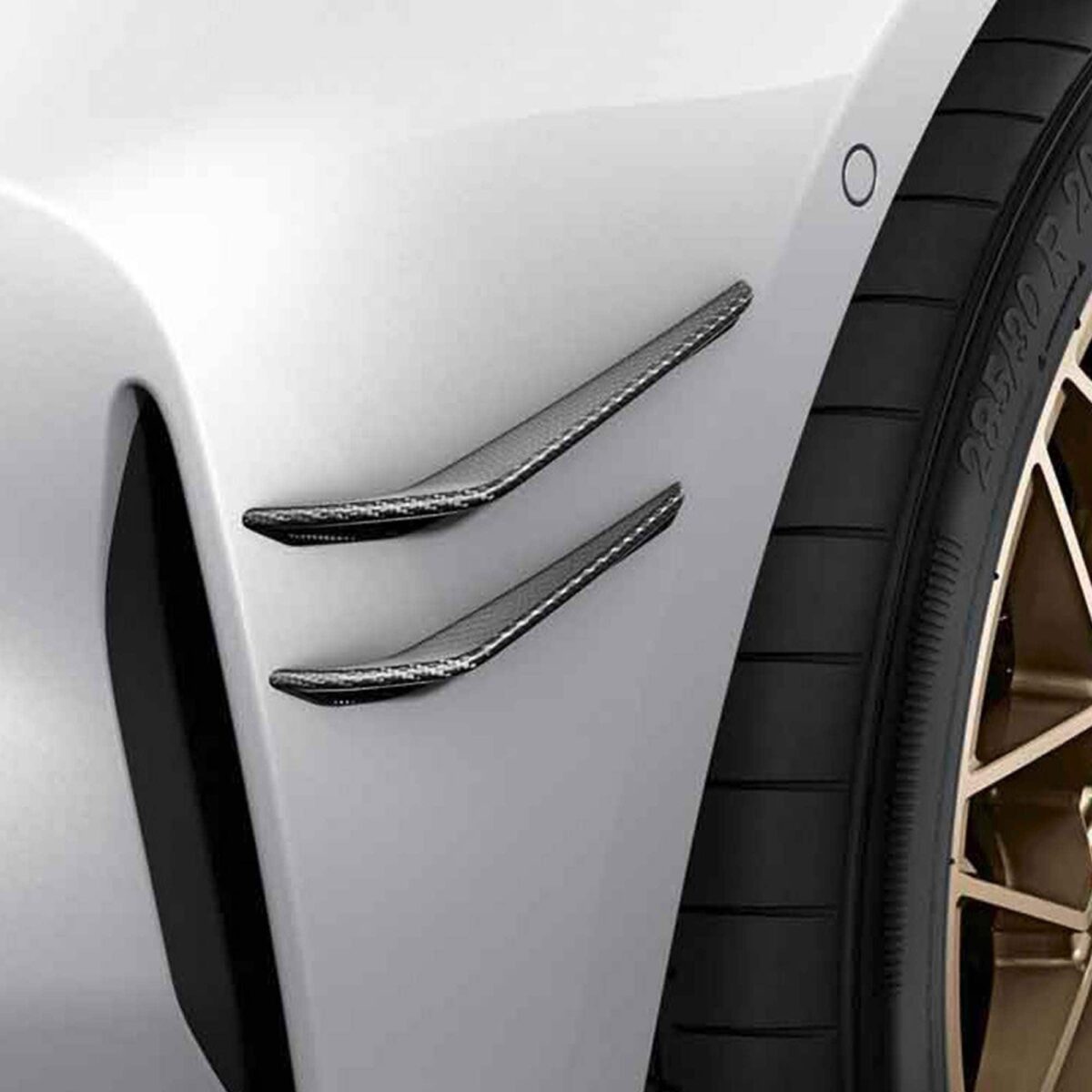 OEM BMW M Performance carbon fiber Aero flicks - G8X – Bild 2