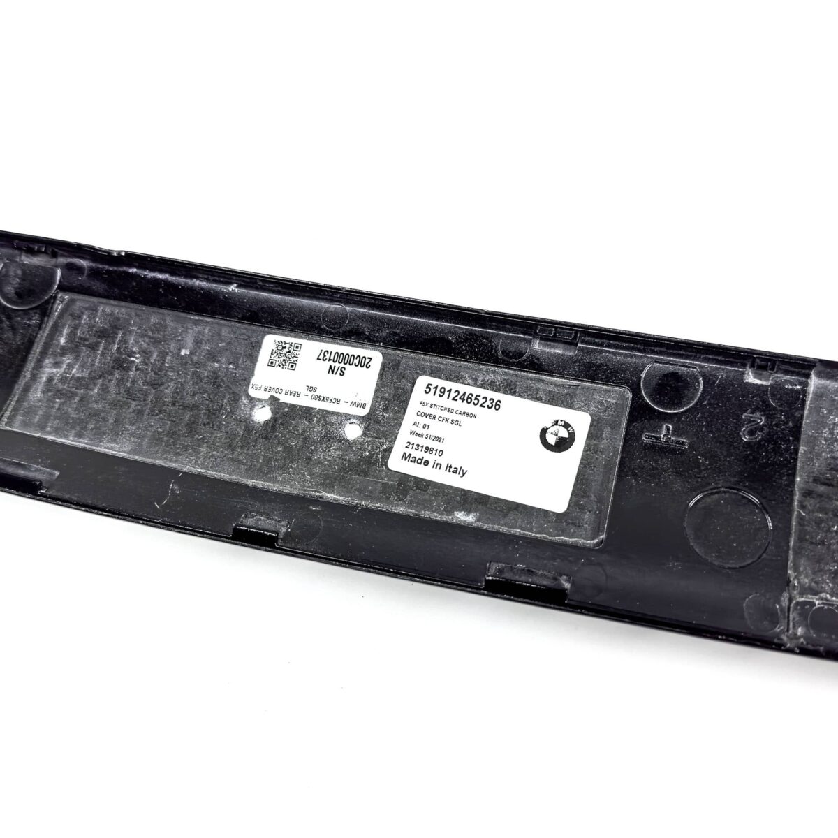 MINI JCW Carbon fiber Trunk Lid Grip - 51912465236 close up