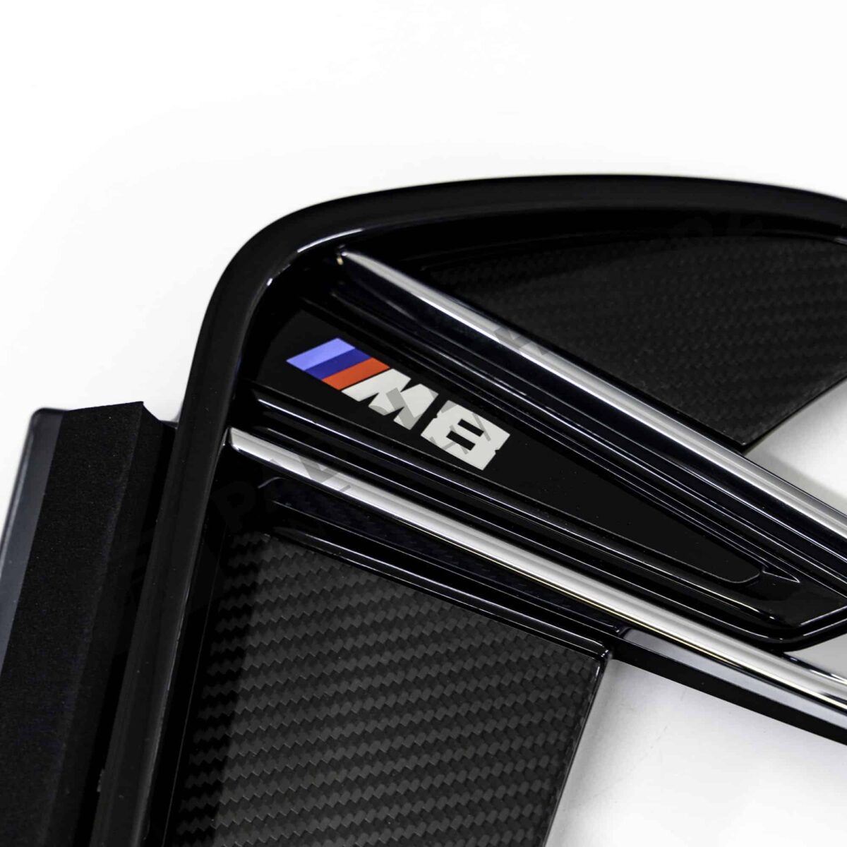 OEM BMW M Performance carbon fiber side vent trim - M8 left close
