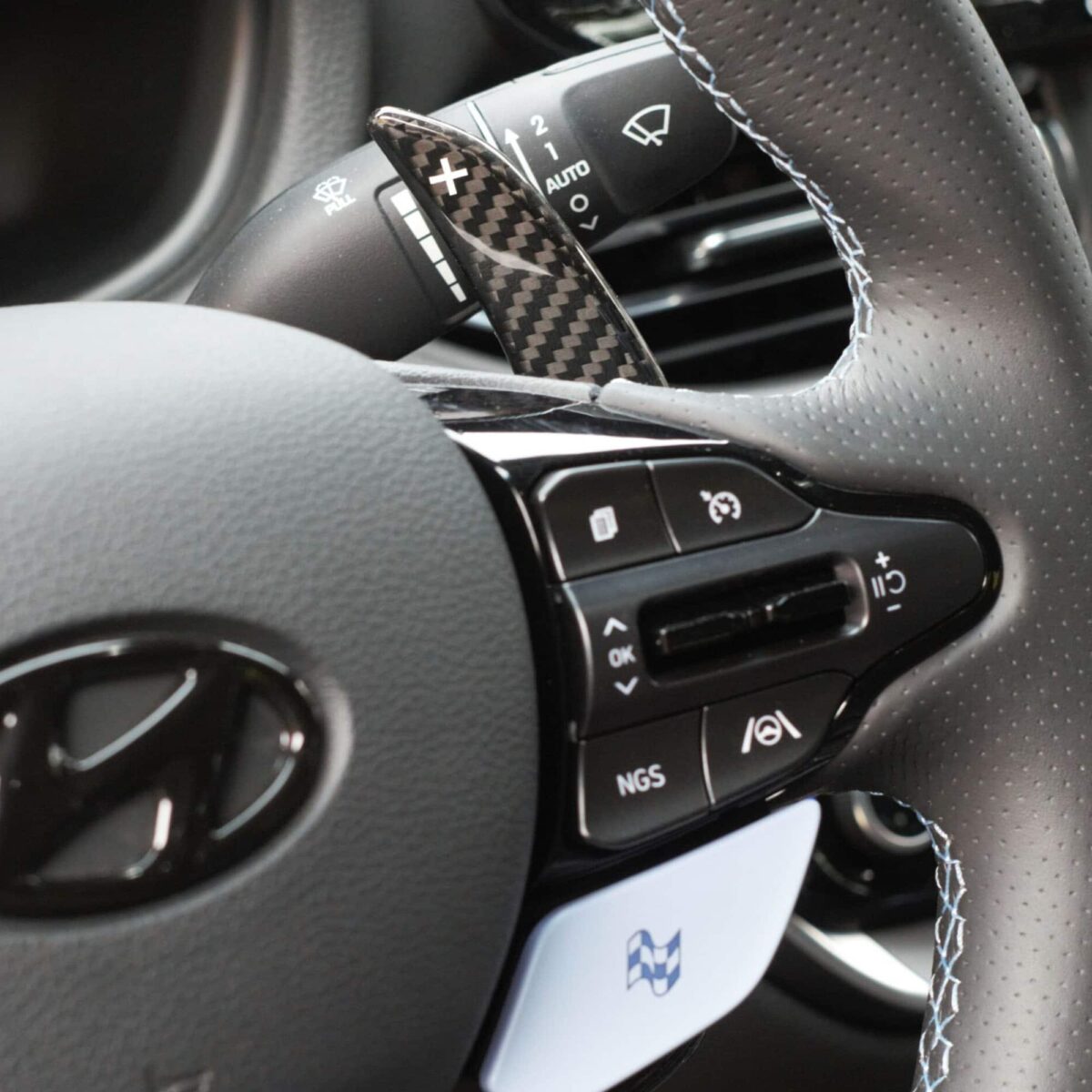 Carbon fiber paddle shifters - Hyundai i30N, i20N – Bild 2