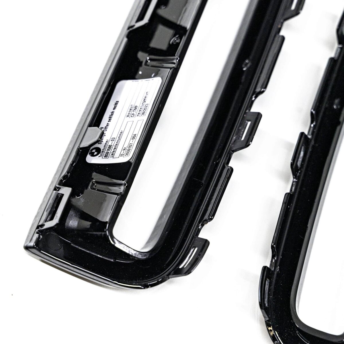 OEM BMW M Performance carbon fiber front side vents G26 - Image 9
