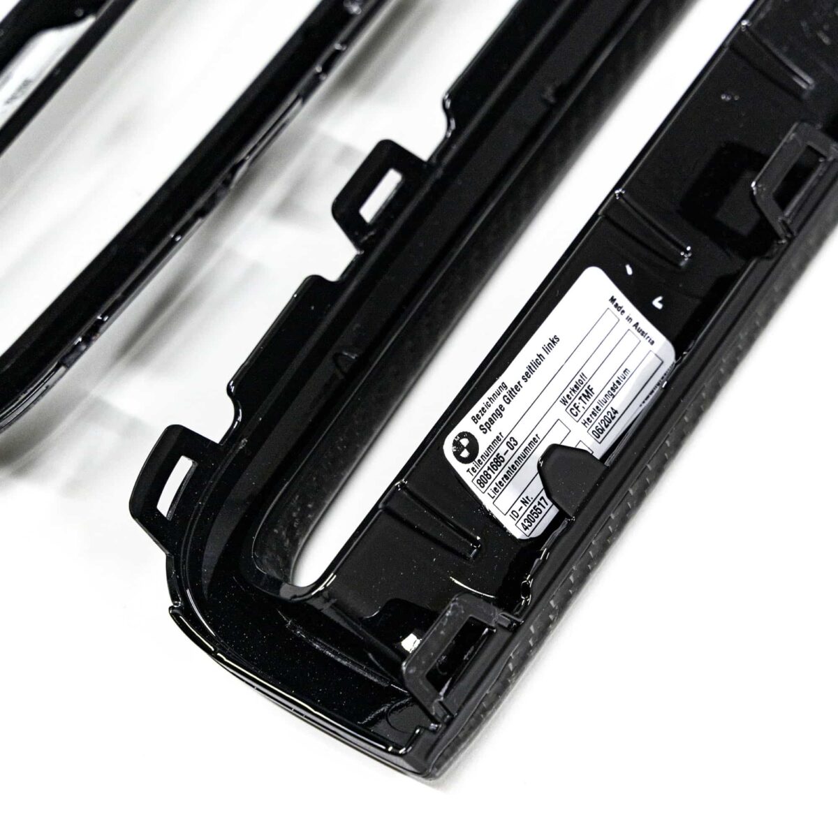 OEM BMW M Performance carbon fiber front side vents G26 - Image 4