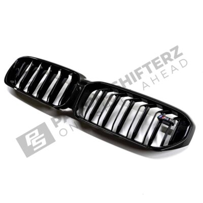 Side top view of OEM BMW M Perf F90 LCI Carbon front grille – 51712469540