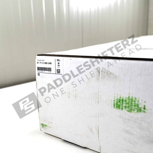 Box of the OEM BMW M Perf F90 LCI Carbon front grille – 51712469540