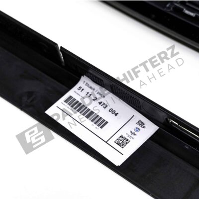 Close up shot of OEM BMW M Performance Gloss black roof spoiler – 51622473006