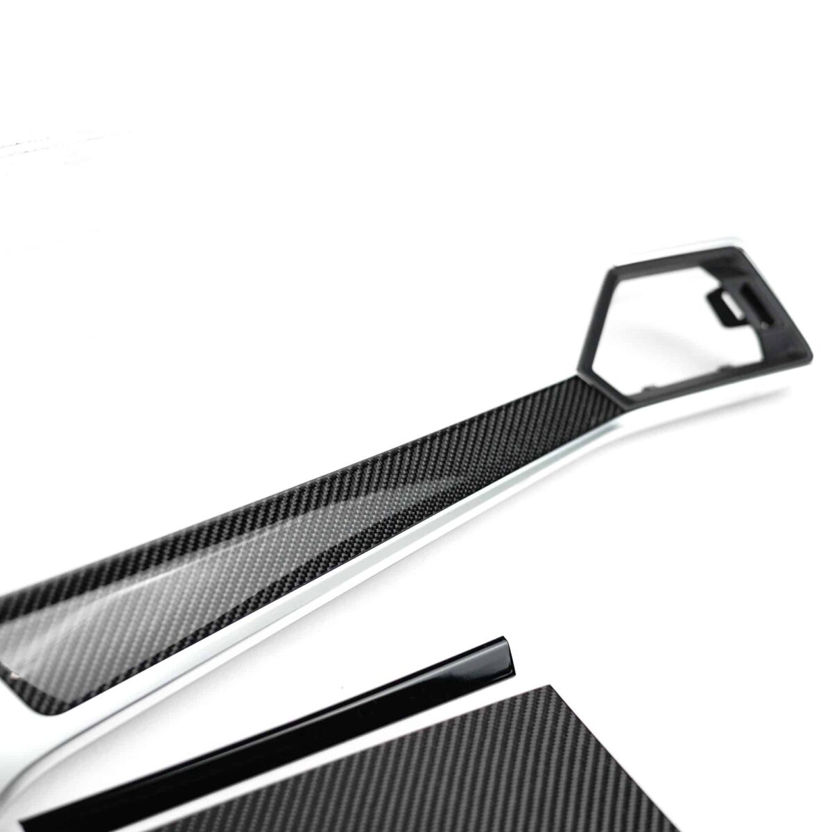OEM BMW Gloss carbon fiber interior trim kit - G2X, G8X – Bild 4