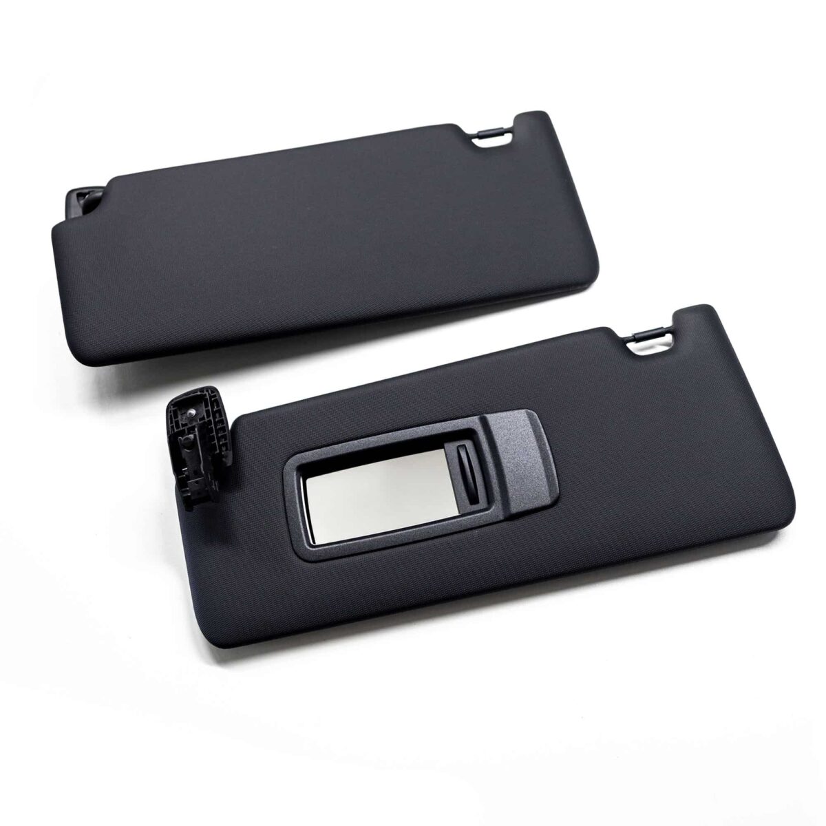 OEM BMW G82/G87 Black Sun visor set (without safety labels) – Bild 2