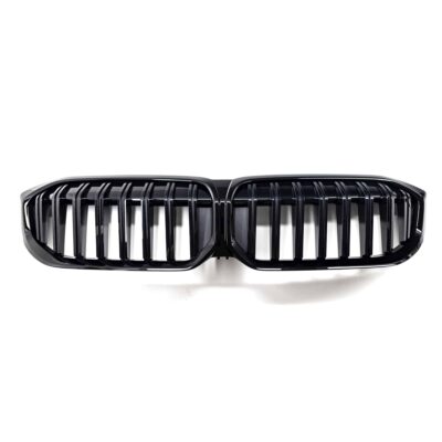 Alternative view of OEM BMW gloss black grille LCI - 51115A1BFB0-51115A1BFA9