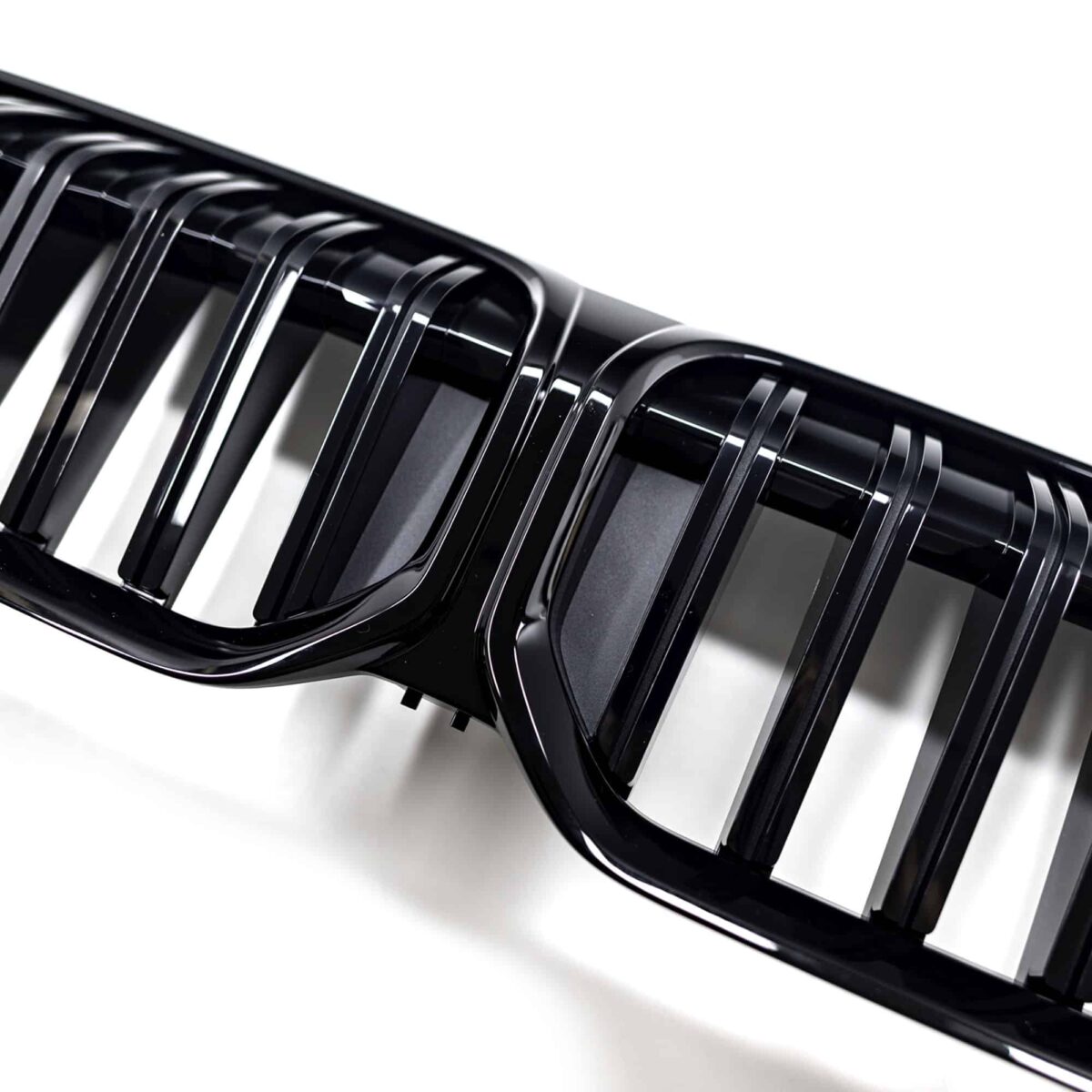 OEM BMW gloss black grille LCI - 51115A1BFB0-51115A1BFA9 – Bild 5