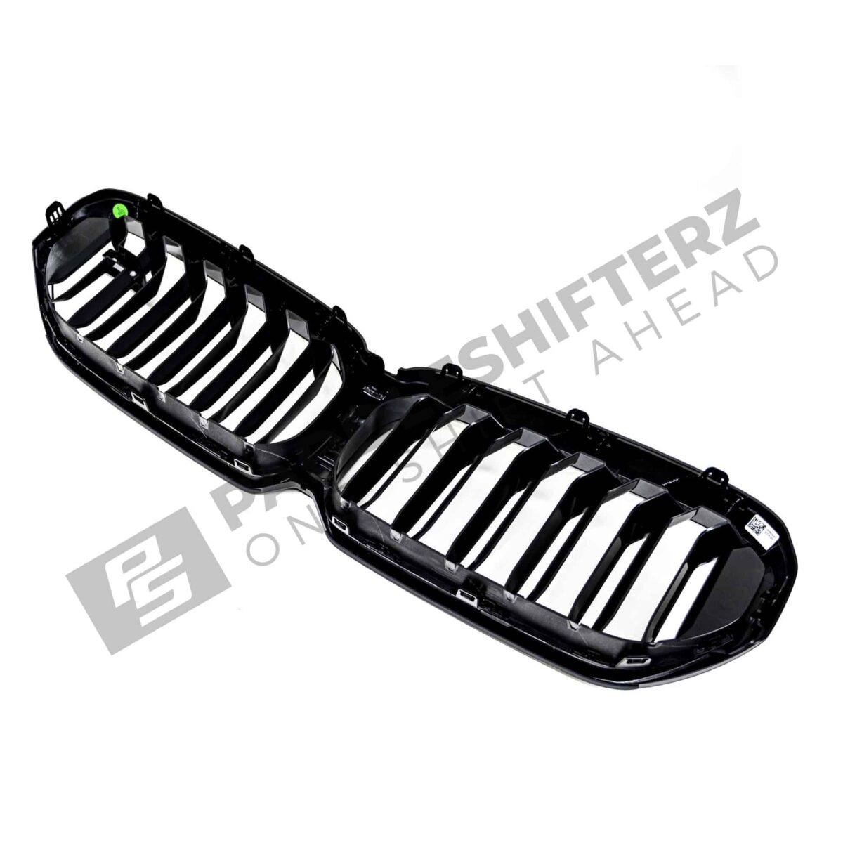 OEM BMW F90 M5 Competition gloss black Grille - 51138082107 side back shot