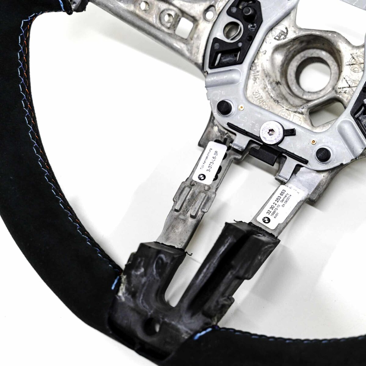 OEM BMW M Performance alcantara steering wheel - 32302253653 - Image 10