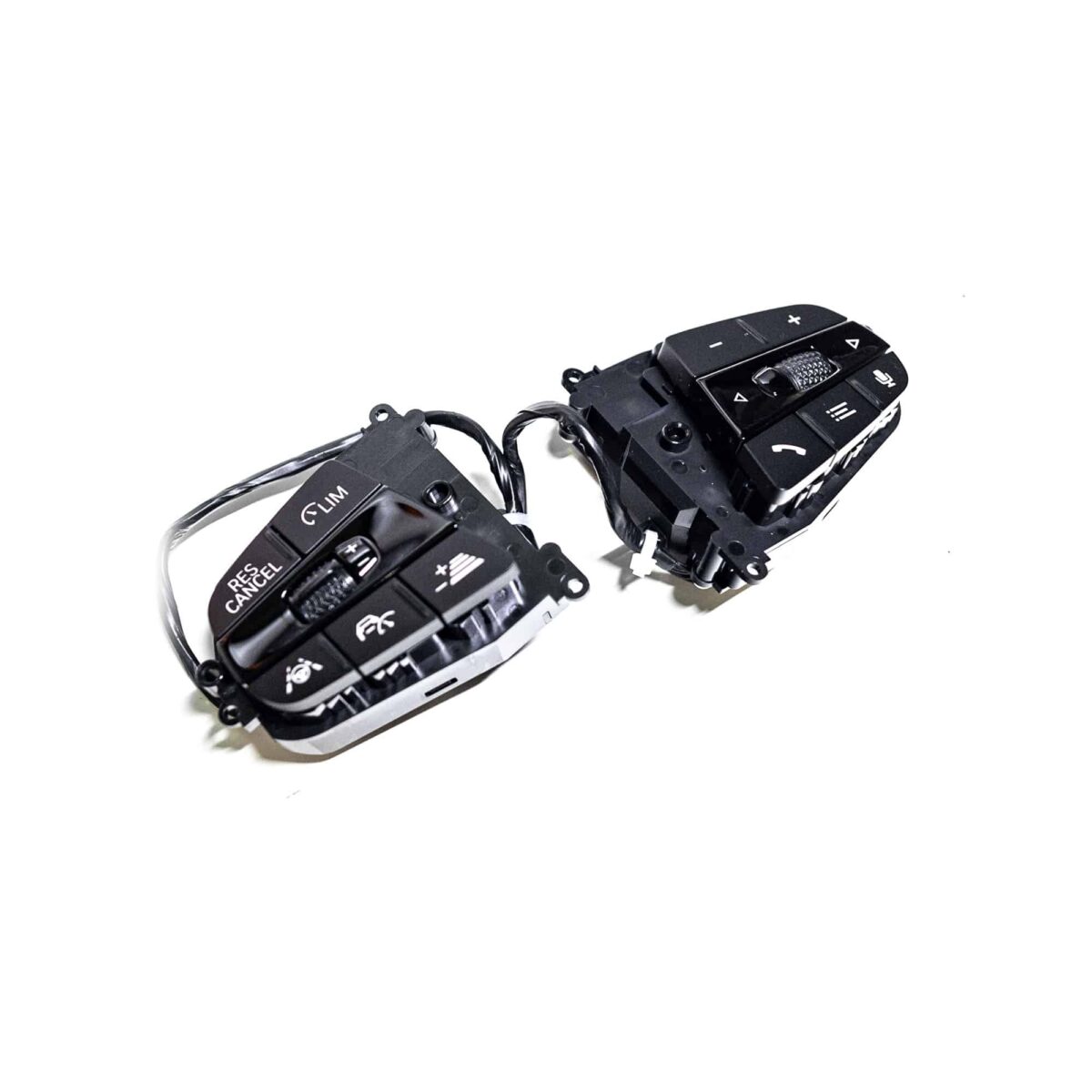 OEM BMW Multifunction steering wheel switch - 61318053152 - Image 2