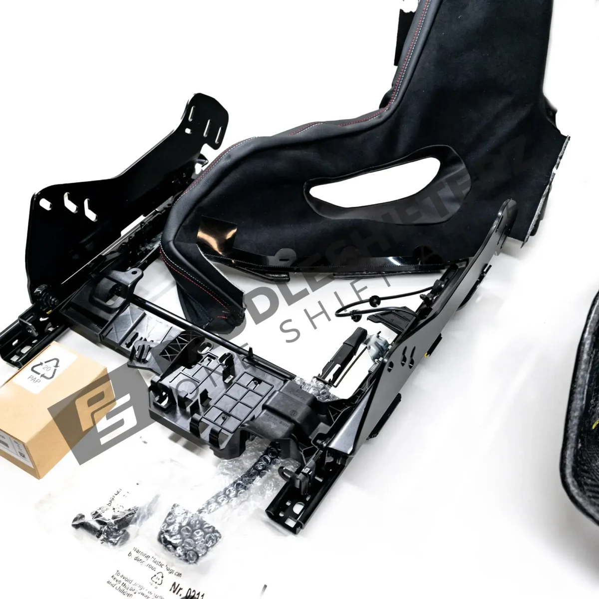 OEM BMW G82 M4 CSL Complete Carbon fiber bucket seat - right – Bild 5