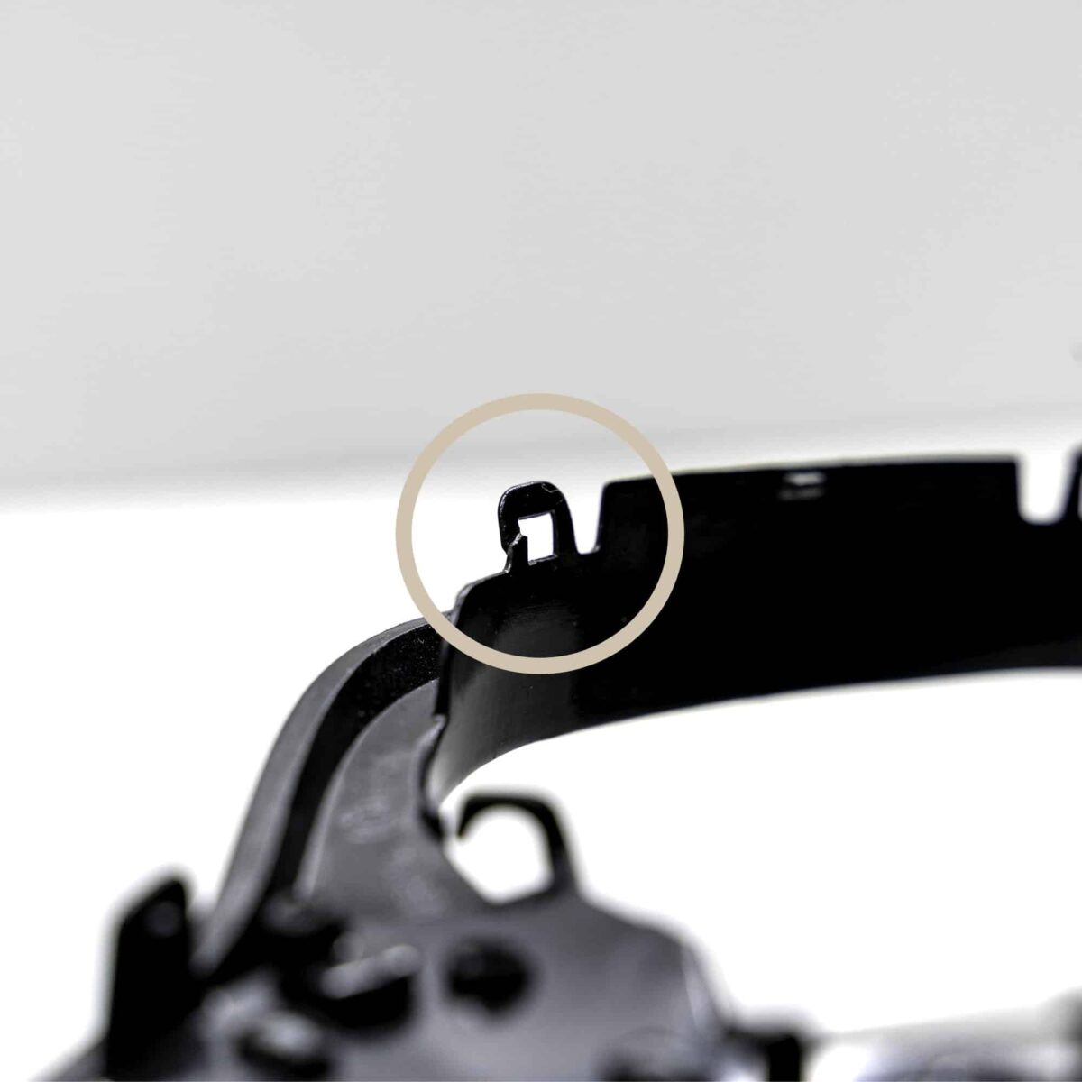 Damaged - BMW M Performance Carbon steering trim 32302471439 – Bild 2
