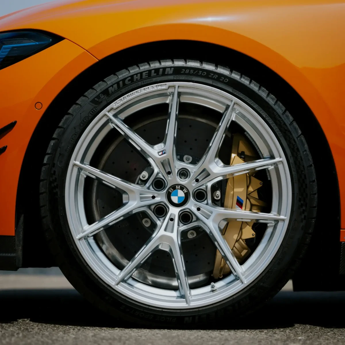 PaddleShifterz OEM BMW 1063M silver wheel 36108089391 36108089392 on a G82 M4