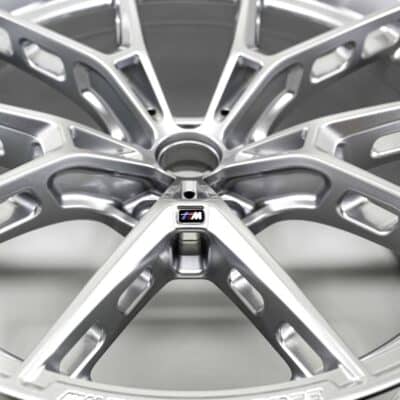 Close up view shot of the OEM BMW M Performance 1063M Rear wheel in size 10,5Jx21ET20 part number 36108089392