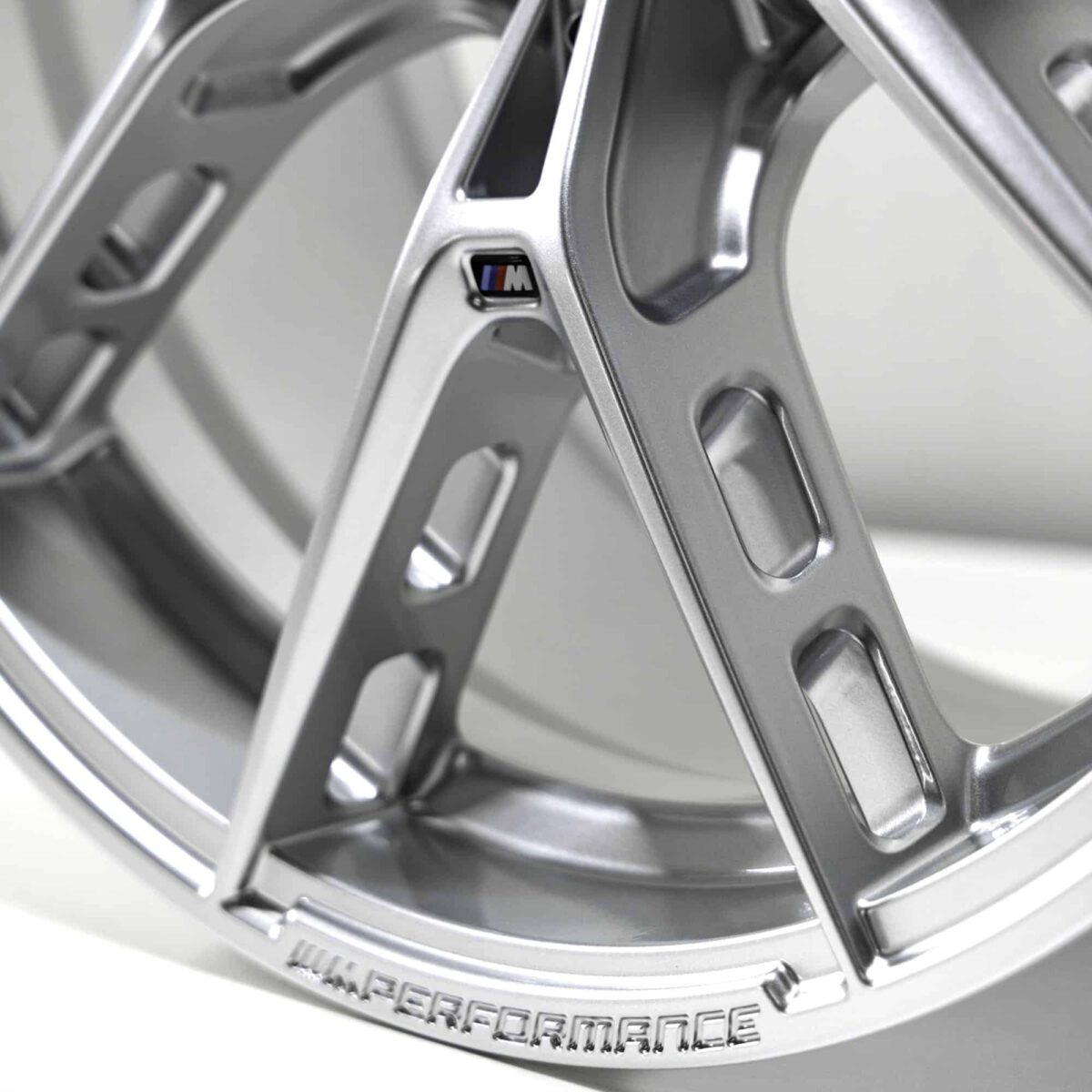 OEM BMW M Performance 1063M Silver 9,5Jx20ET20 - 36108089391 – Bild 8