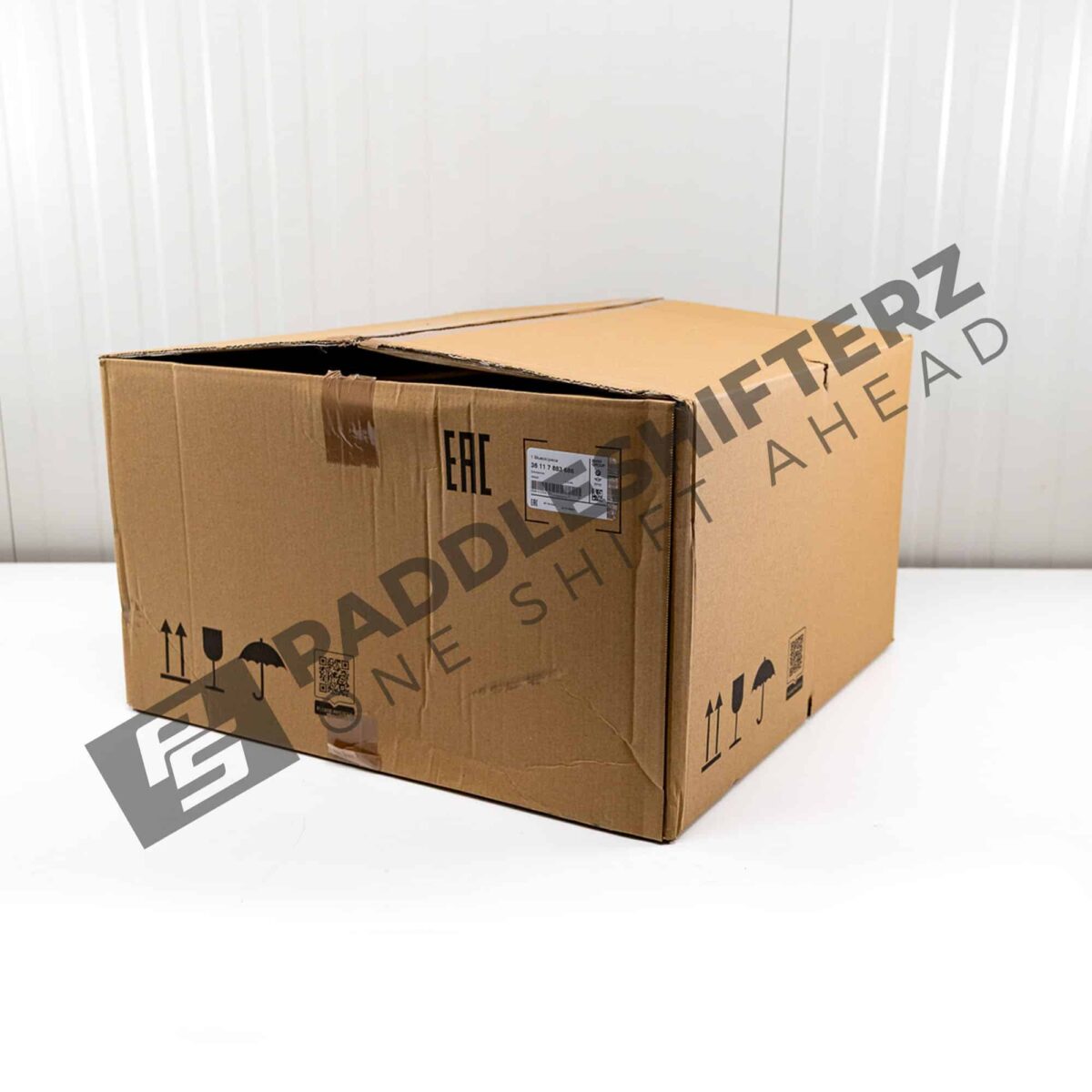 Box of OEM BMW Aluminium rear rim 930M 10,5JX20 ET:20 - 36117883686