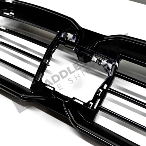 Close up shot of the middle of the OEM BMW Shadow line Front Grille X2 M35i - 51135A35BC0