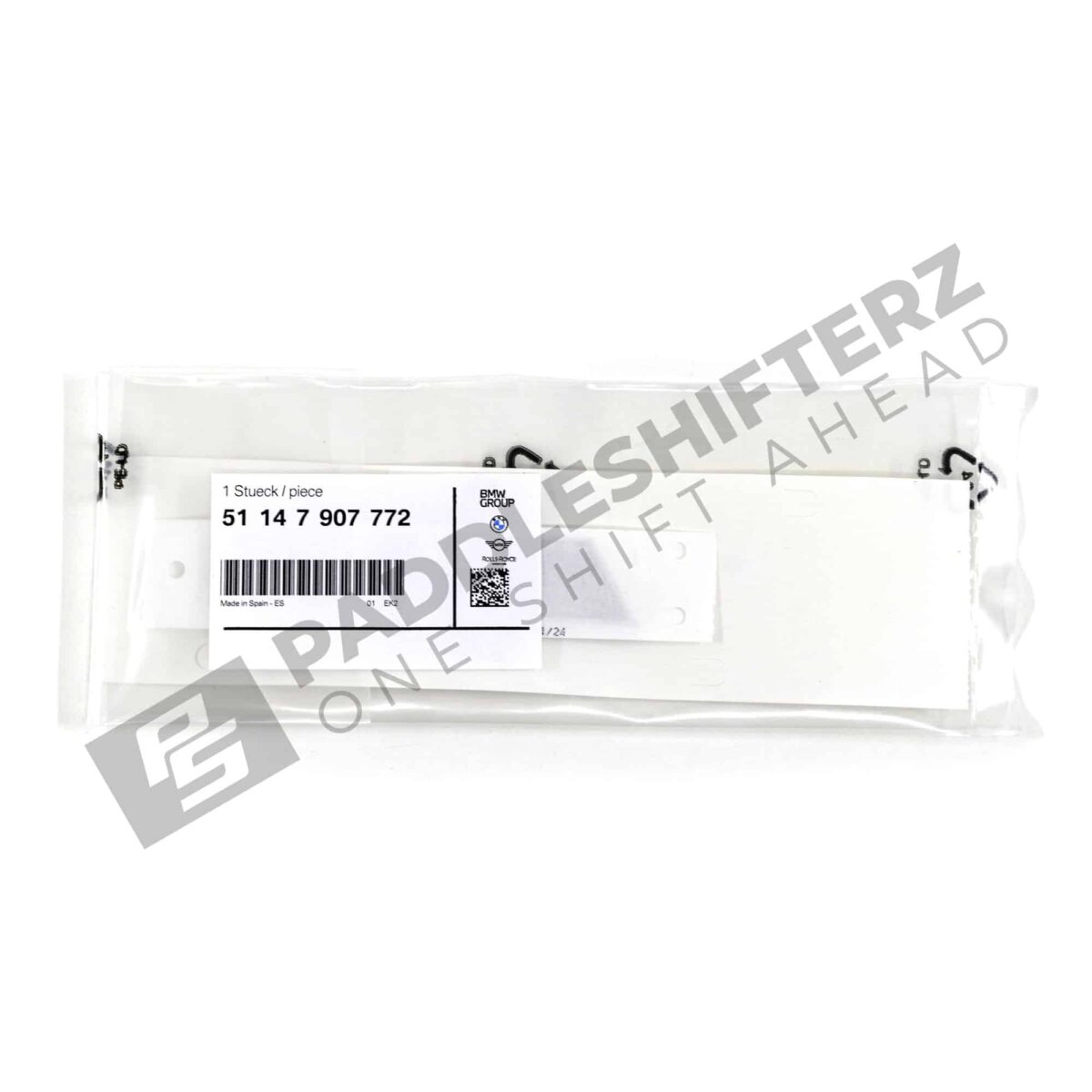 Rear view with part number of OEM BMW G87 M2 LCI trunk badge 51147907772