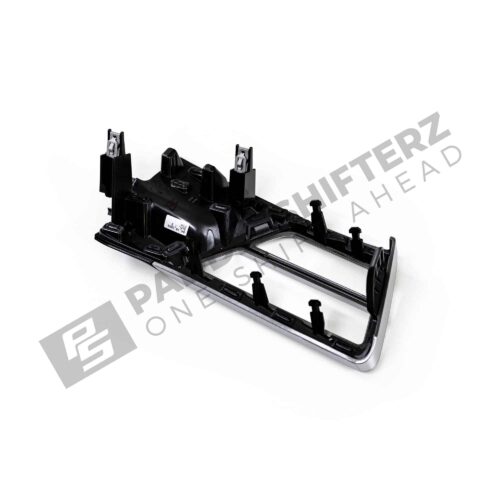 Rear side of OEM BMW LCI Fresh air grille driver's side cover G2X, G8X 51459633611