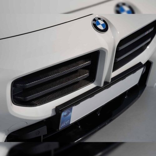 Close up of INDIV Carbon fiber front grilles for BMW G87 M2