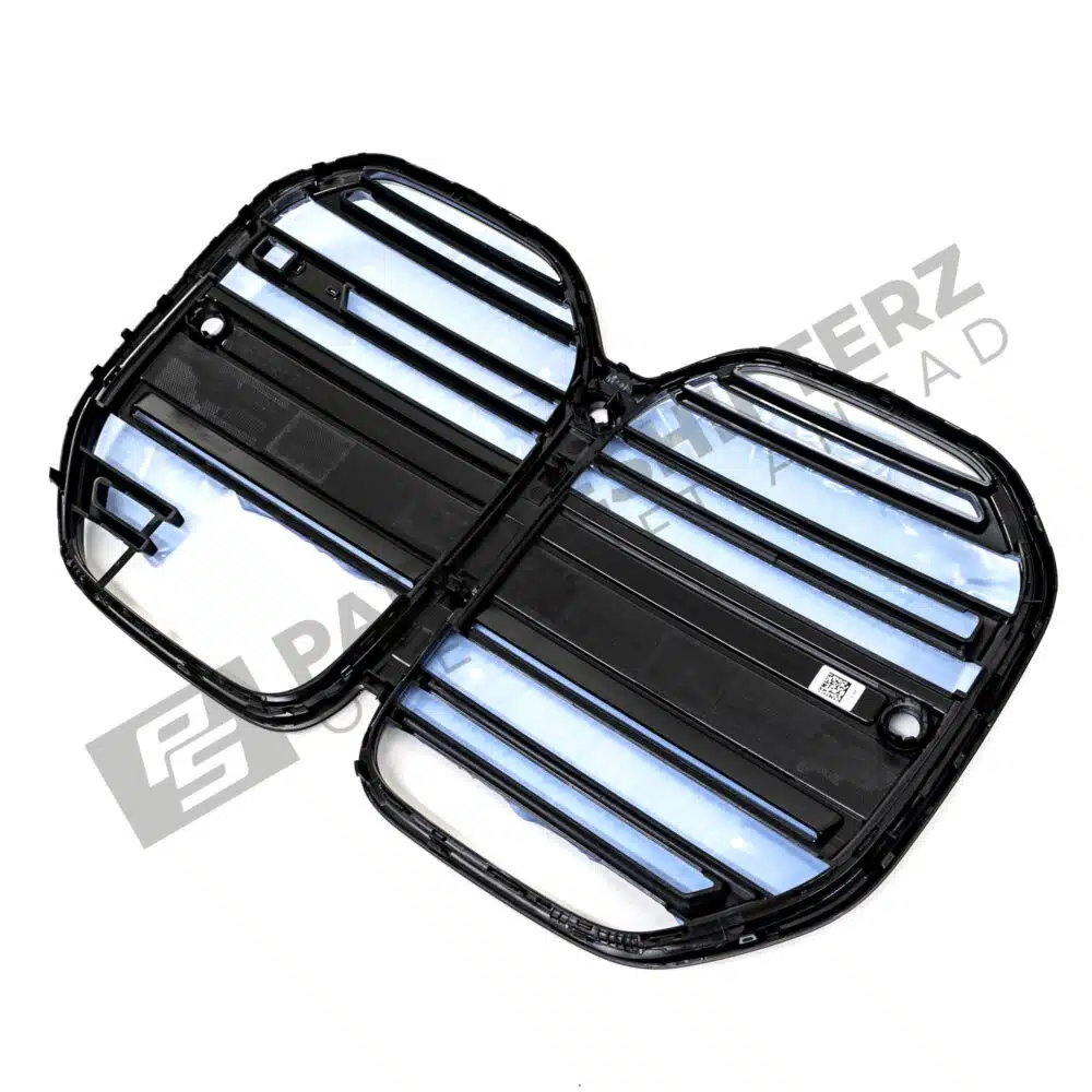 Bottom side of OEM BMW G22, G23 Shadowline Front Grille LCI - 51135A55DB3