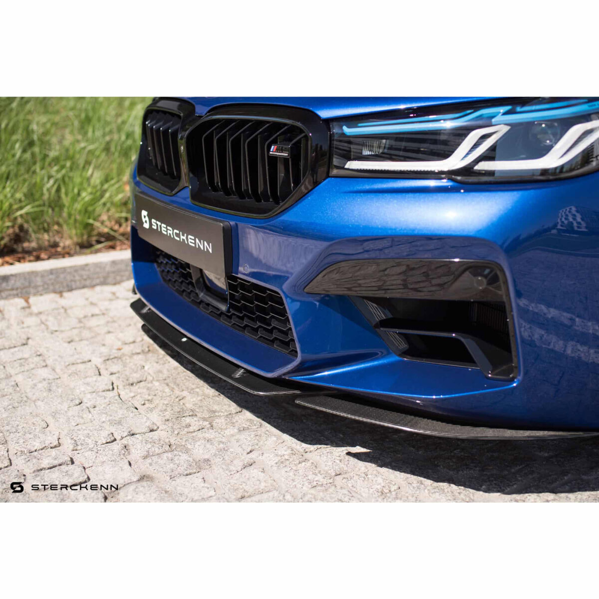 Blue F90 M5 close up with Sterckenn Carbon fiber front lip, spoiler for F90 M5 LCI