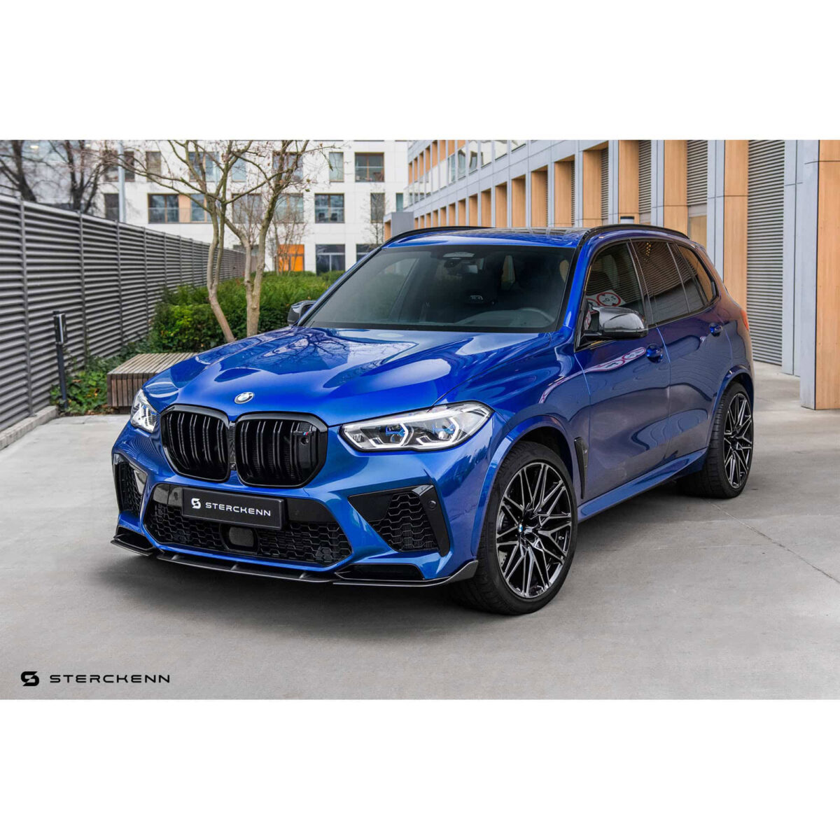 Far view of Sterckenn Carbon fiber front lip, spoiler for F95 X5M
