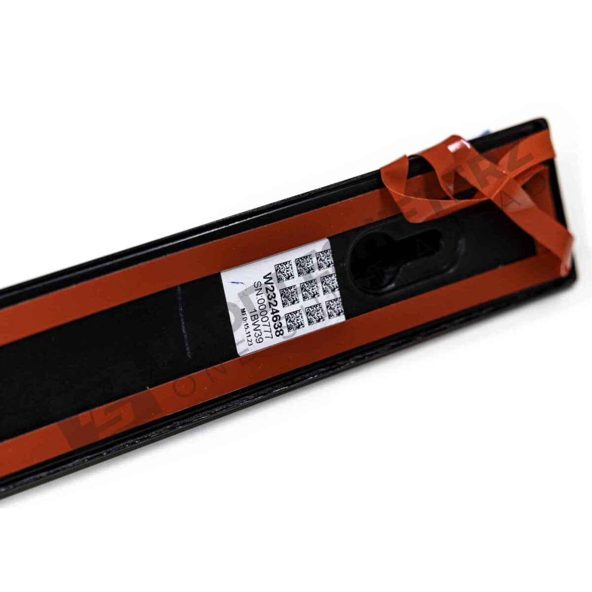 OEM BMW M Performance Carbon fiber side skirts - G60, G61 - Image 9