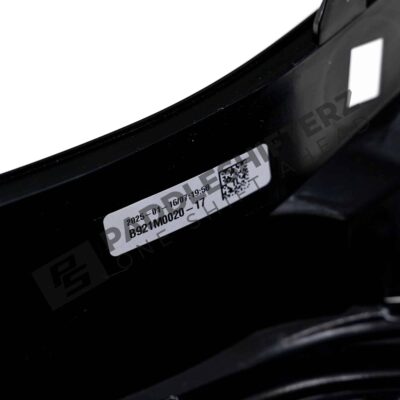 OEM BMW Shadow line front grille X2 U10 - 51135A4B3D4 close up label