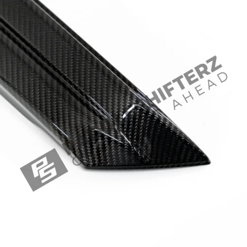 Close up on OEM BMW Carbon fiber rear fins for G99 M5 51125A85299 Left