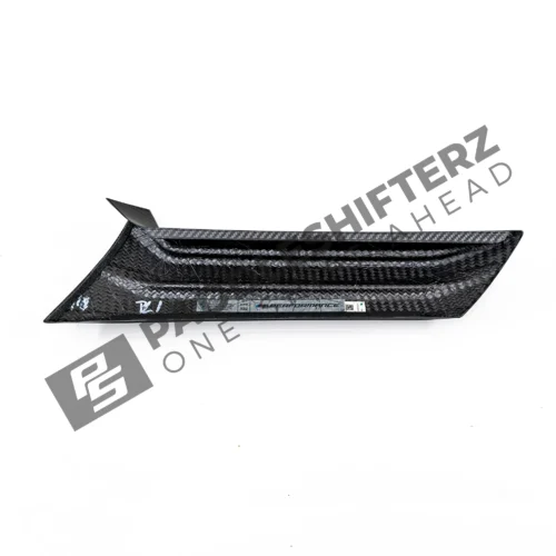 Rear side of OEM BMW Carbon fiber rear fins for G99 M5 51125A852A0 Right