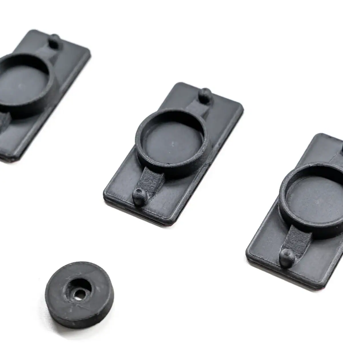 PaddleShifterz Magnetic License Plate Holder Kit Rear plate double close up of holders