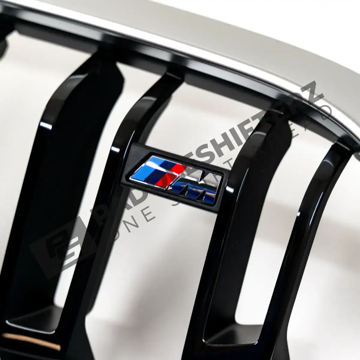 OEM BMW LCI Chrome Front grille for G1X 8 series 51 13 7 930 648 M logo