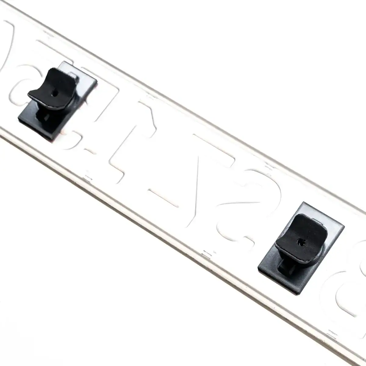 Magnetic license plate holder for BMW G90, G99 M5 - front - Imagen 15