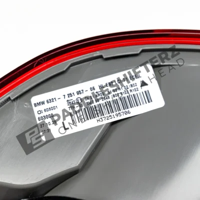 OEM BMW E92 M3 LCI Rear light side panel left - 63217251957 - Imagen 5