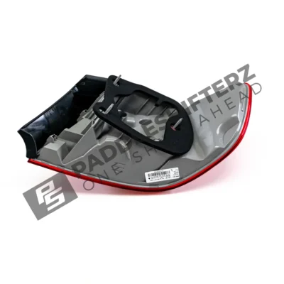 OEM BMW E92 M3 LCI Rear light side panel left - 63217251957 - Imagen 4