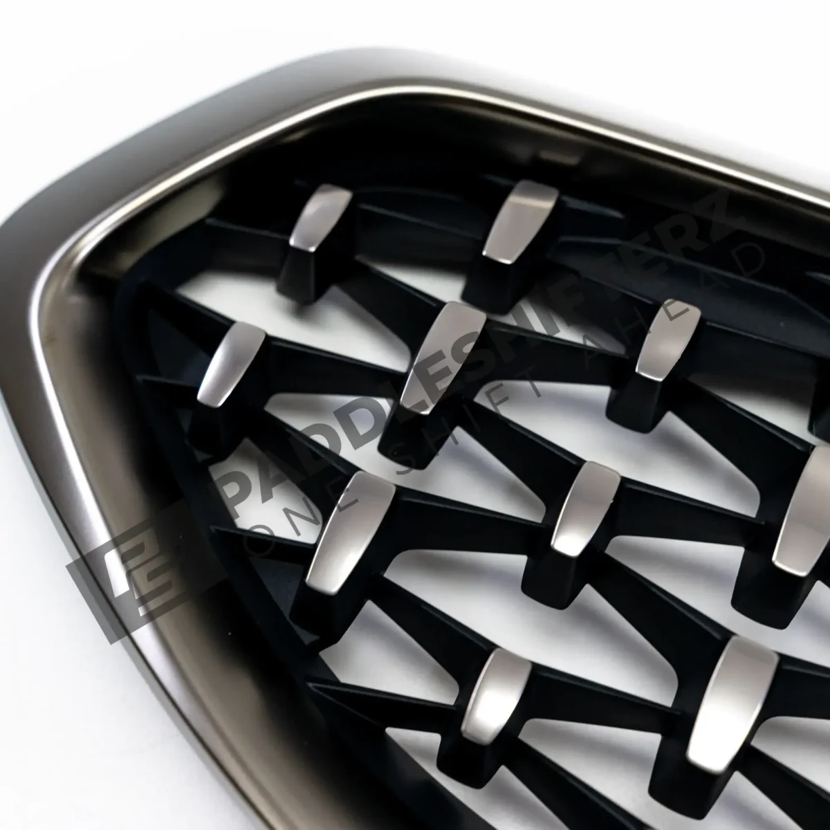 OEM BMW G29 Z4 Cerium grey front grilles - 51138089867, 51138089868 - Image 4